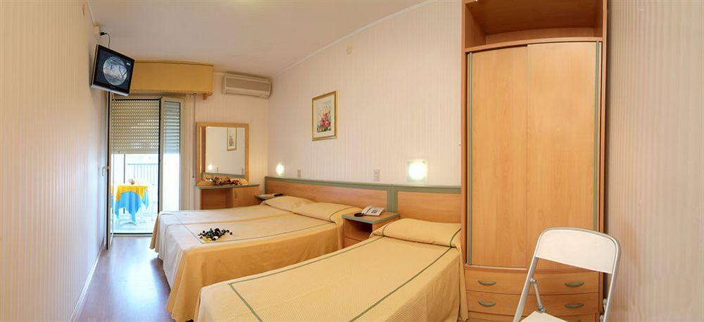 Hotel Colorado Линьяно-Саббьядоро Экстерьер фото