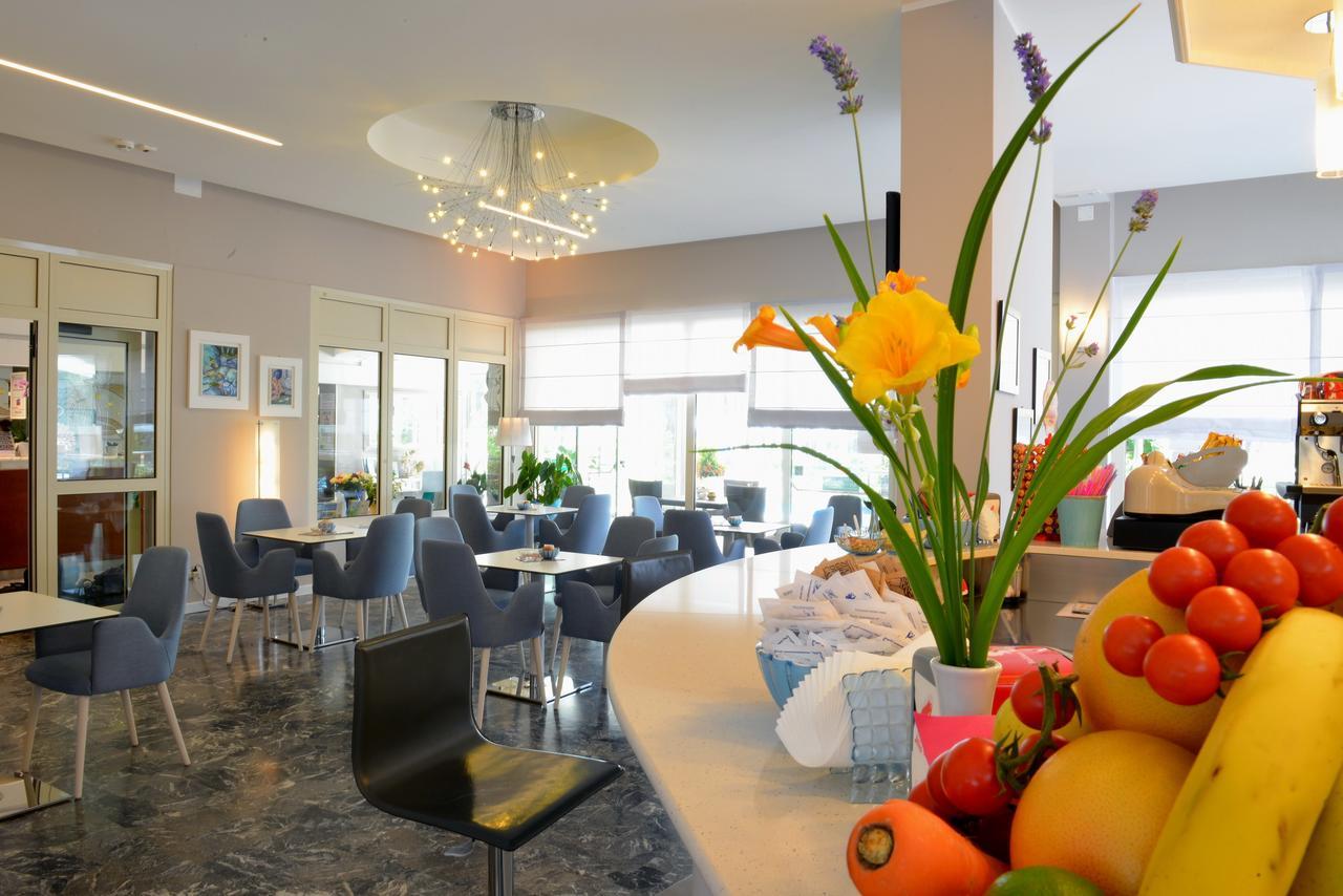 Hotel Colorado Линьяно-Саббьядоро Экстерьер фото
